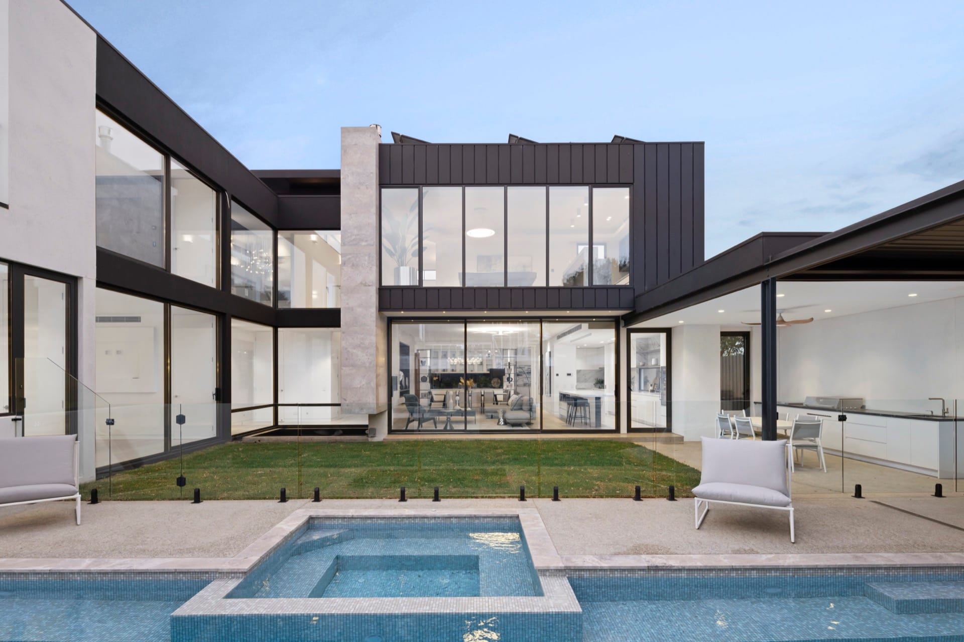 20 Seymour Grove — 10