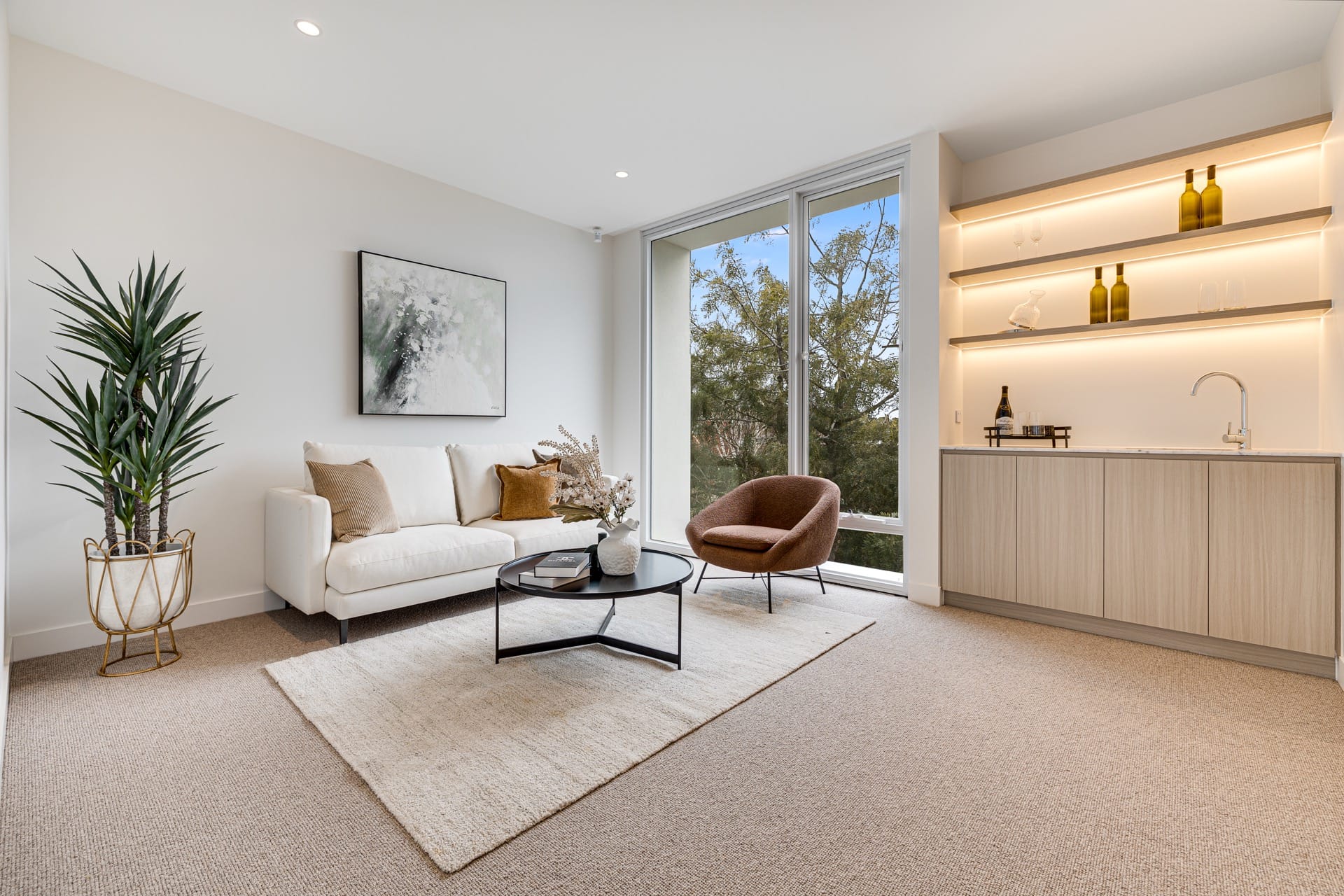 6 Filbert Street — 19