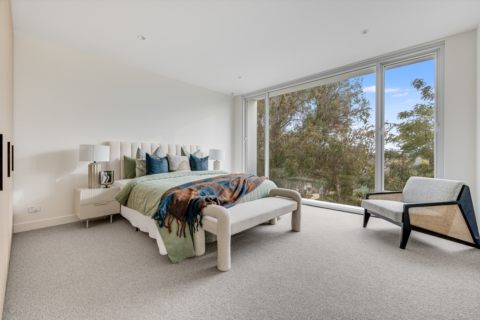 6 Filbert Street — 13