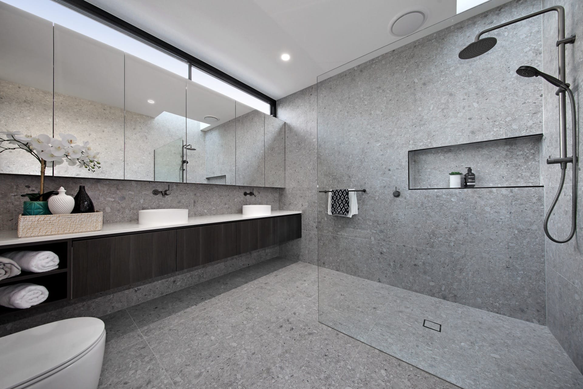 7 Norman Avenue — 21