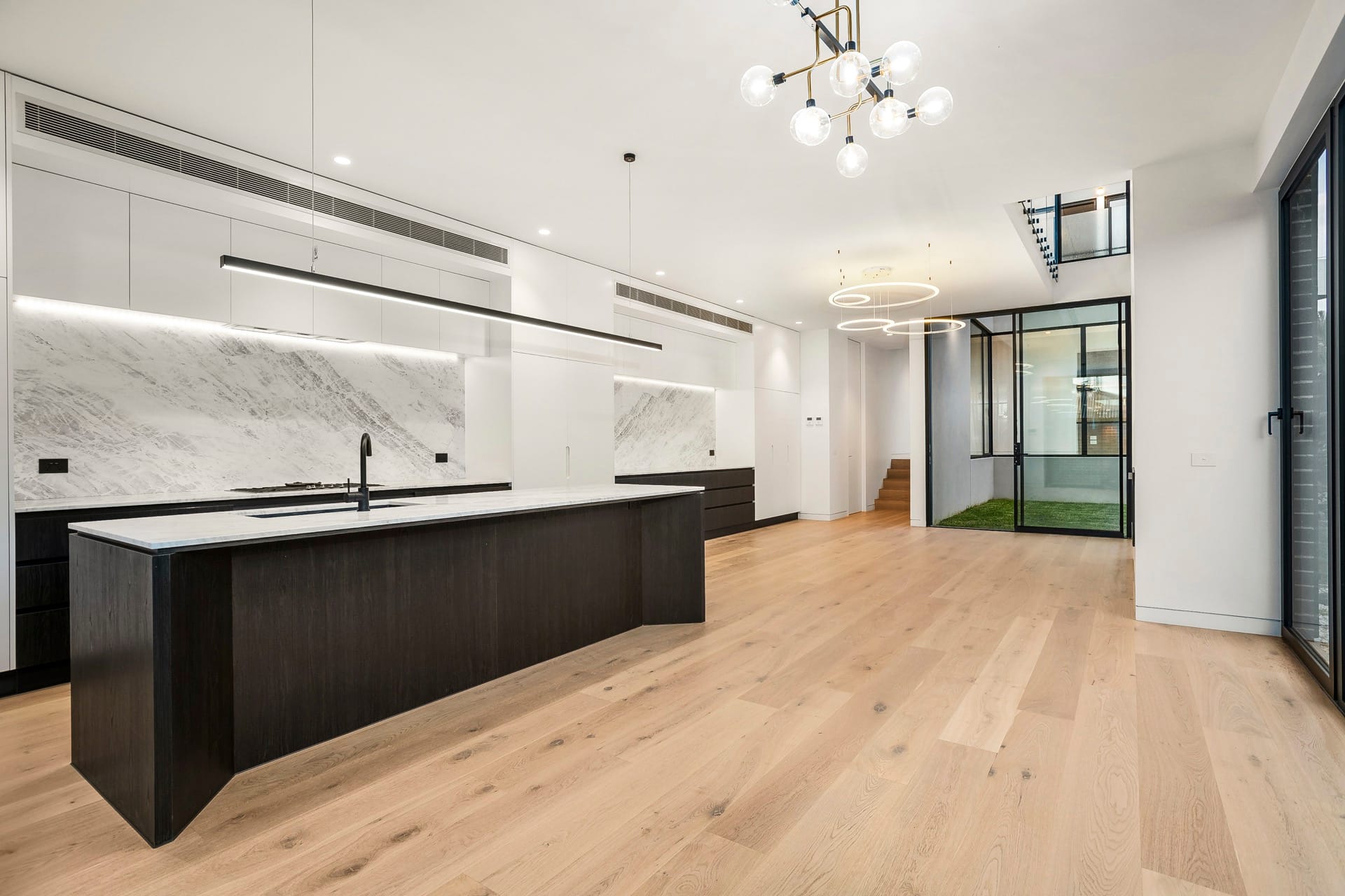 4A Smith Street — 21