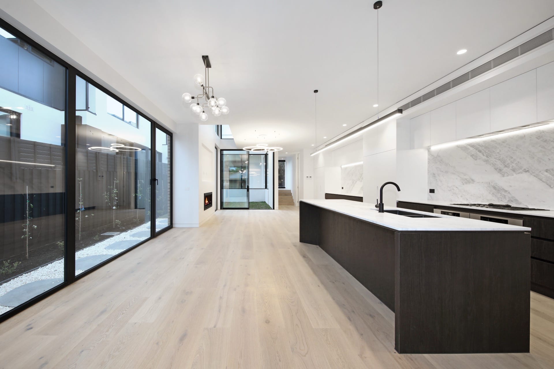 4A Smith Street — 53